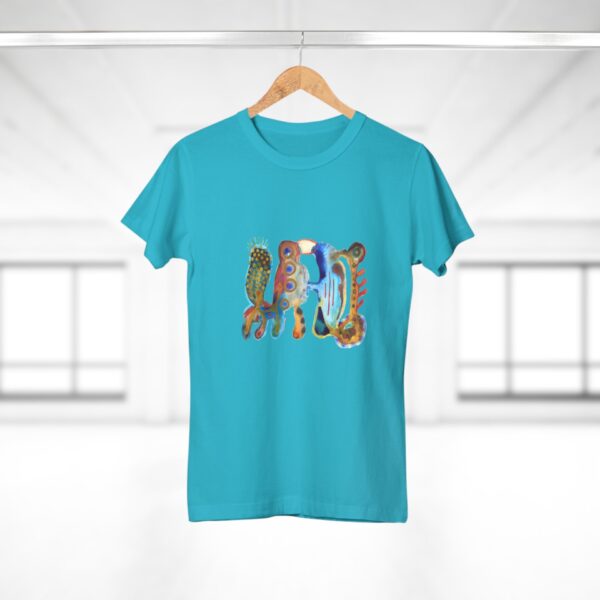"The Parrot" Print on Women's T-Shirt