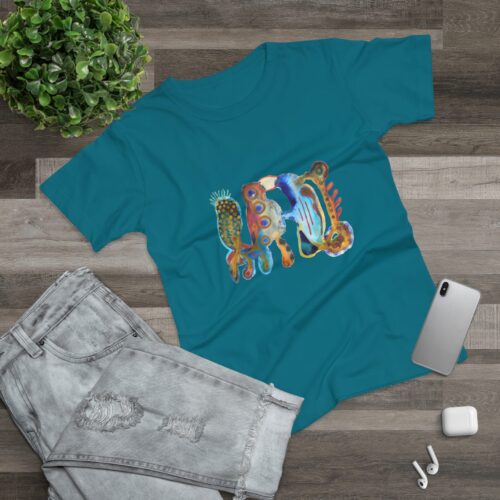 "The Parrot" Print on Women's T-Shirt