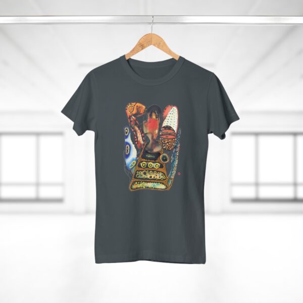 "Digging" Print on Women's T-Shirt