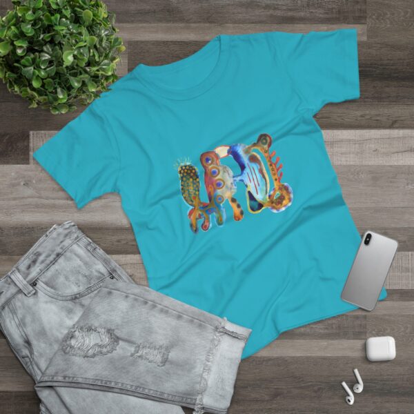 "The Parrot" Print on Women's T-Shirt