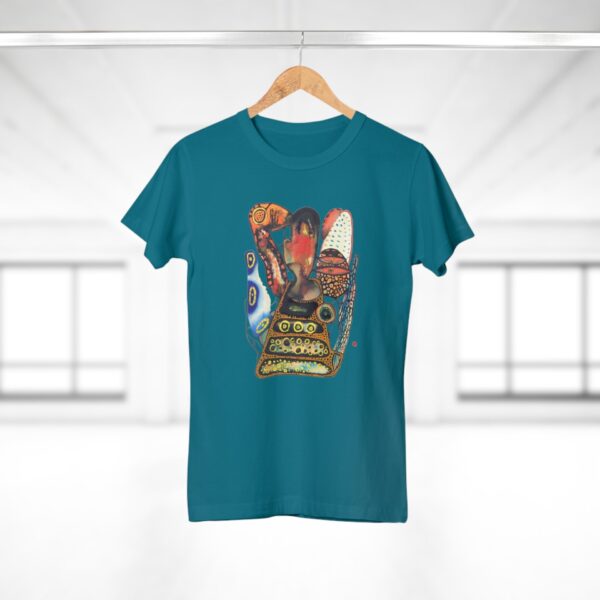 "Digging" Print on Women's T-Shirt