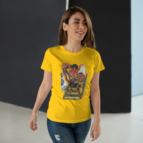 "Digging" Print on Women's T-Shirt