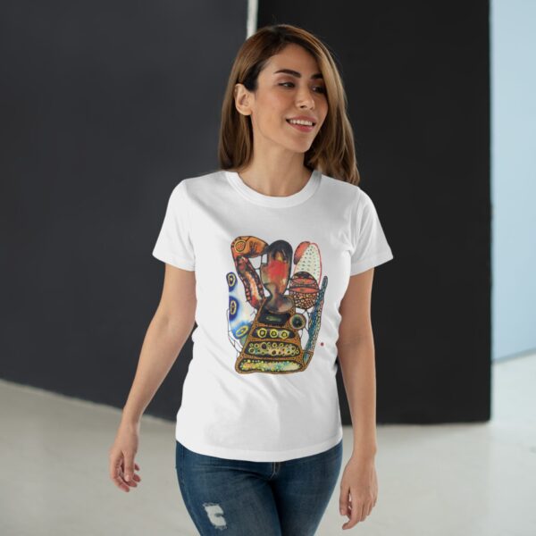 "Digging" Print on Women's T-Shirt