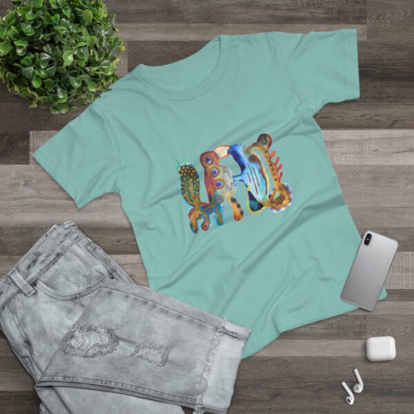 "The Parrot" Print on Women's T-Shirt