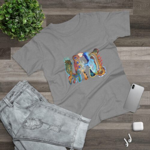 "The Parrot" Print on Women's T-Shirt