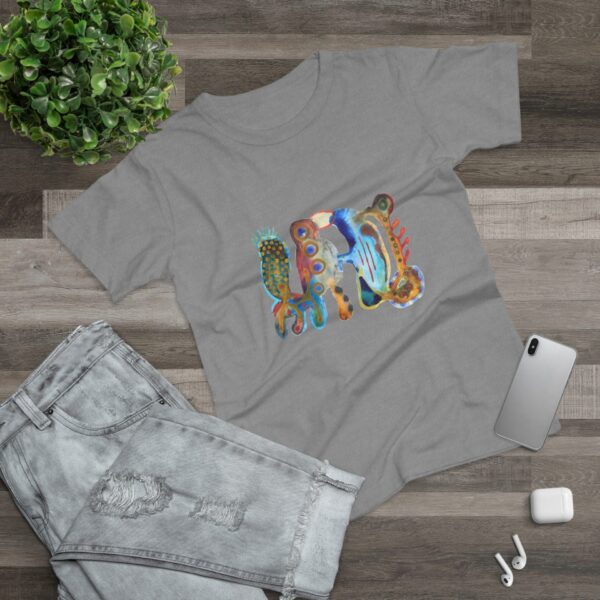 "The Parrot" Print on Women's T-Shirt